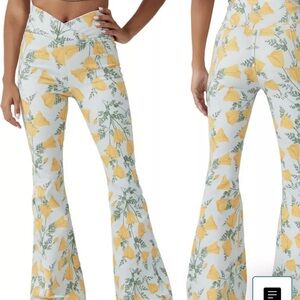 NWT Free People (26) Venice Beach high rise flare Sky Combo With Cali Poppies